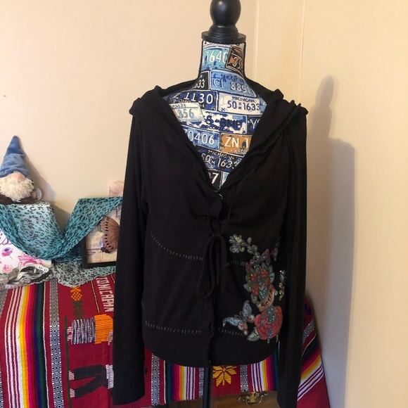 Y2K Spy Zone Exchange “Free Soul” Embroidered Top - Picture 5 of 14